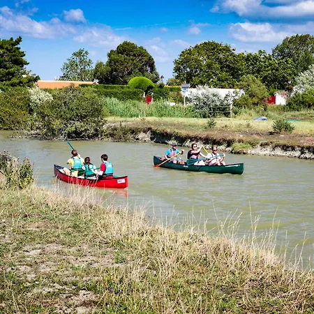 Duplex Sur Piscine Proximite Parking 5 Pers Max * Brem-Sur-Mer