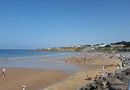 Duplex Sur Piscine Proximite Parking 5 Pers Max بري سور مير